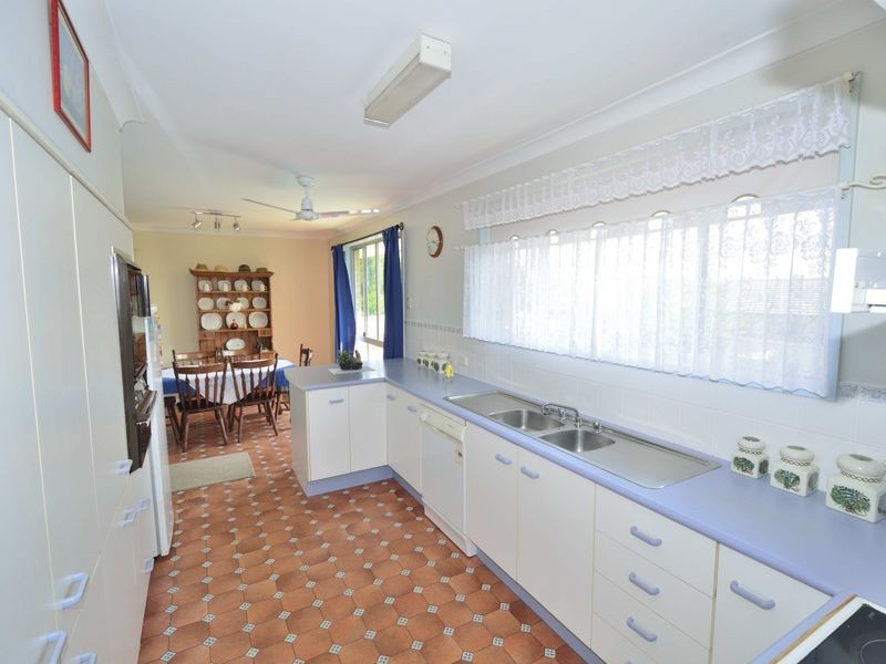 2 Ronald Robinson Pl, Kempsey NSW 2440