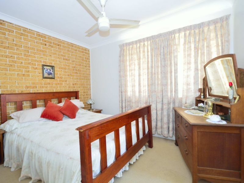 2 Ronald Robinson Pl, Kempsey NSW 2440