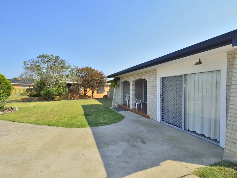 2 Ronald Robinson Pl, Kempsey NSW 2440