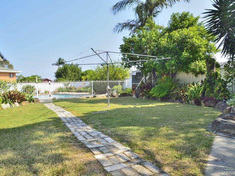 2 Ronald Robinson Pl, Kempsey NSW 2440