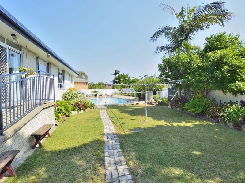 2 Ronald Robinson Pl, Kempsey NSW 2440