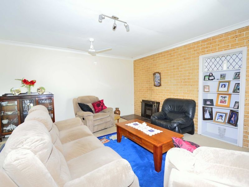 2 Ronald Robinson Pl, Kempsey NSW 2440