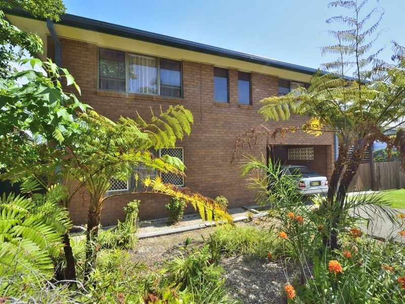 27 Hodgson St, Crescent Head NSW 2440