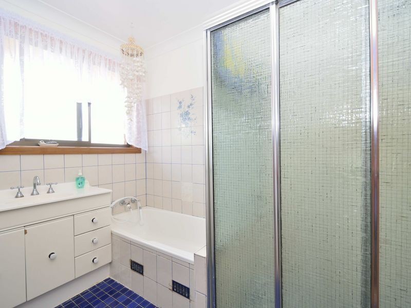 27 Hodgson St, Crescent Head NSW 2440