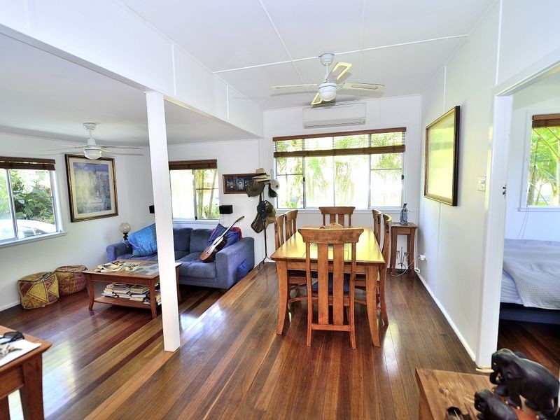 41 Straight Street, Hat Head NSW 2440