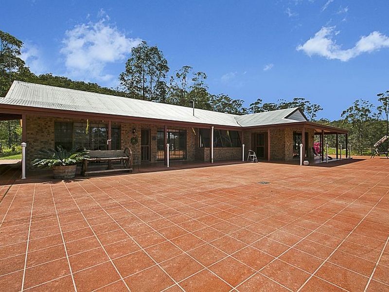 820 Armidale Road, Skillion Flat NSW 2440