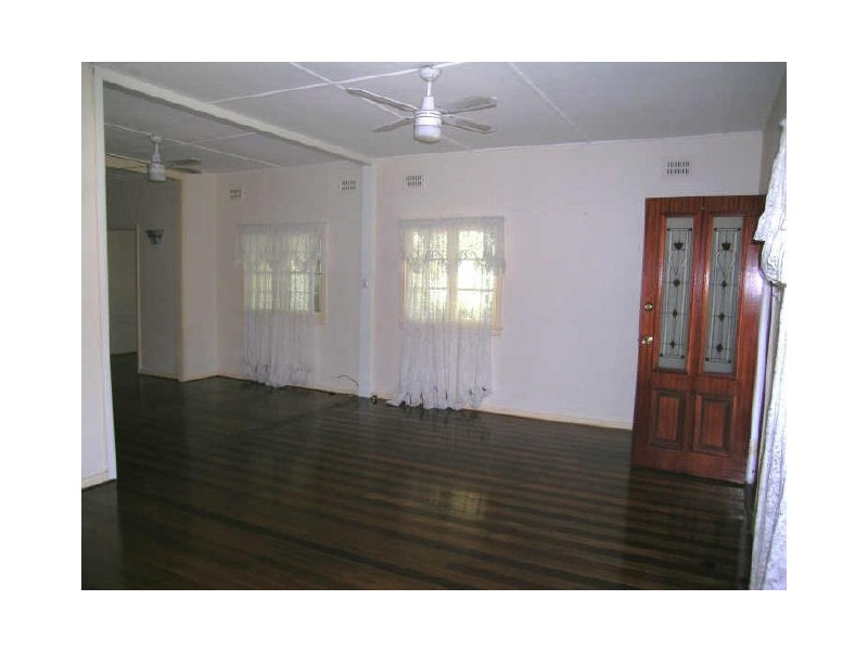 13 Belmore Street, Crescent Head NSW 2440