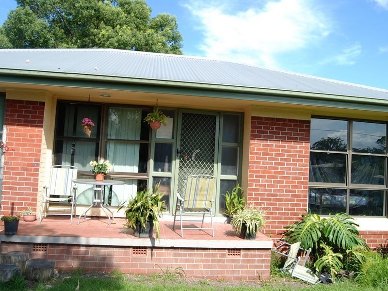 9 Robert Eggins, South Kempsey NSW 2440