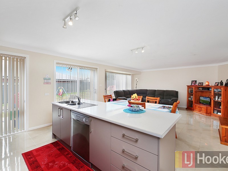 11 Hilton Trotter Place, West Kempsey NSW 2440