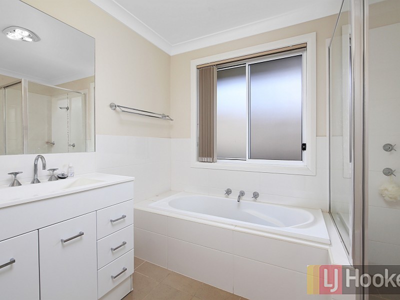 11 Hilton Trotter Place, West Kempsey NSW 2440