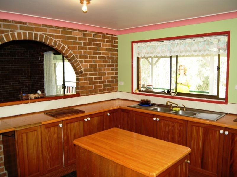 99 Woolshed Gully Road, Temagog NSW 2440