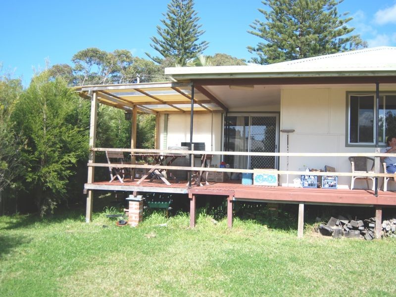 53 Pacific Street, Crescent Head NSW 2440