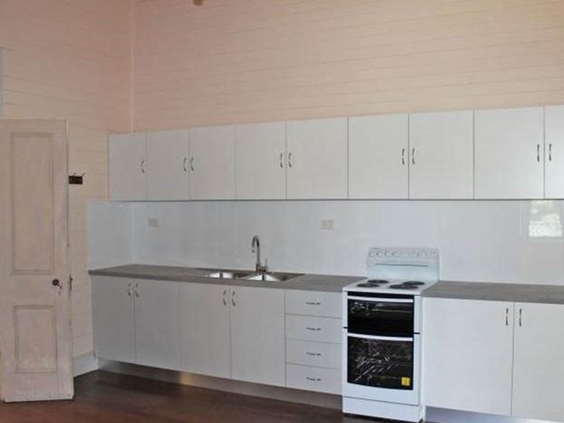 4 Tozer Street, West Kempsey NSW 2440