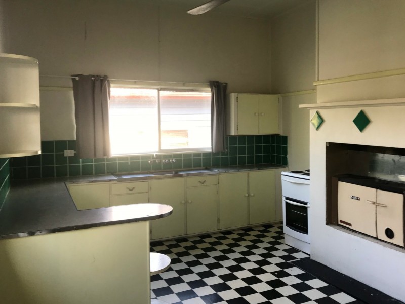 9 Betts Street, East Kempsey NSW 2440