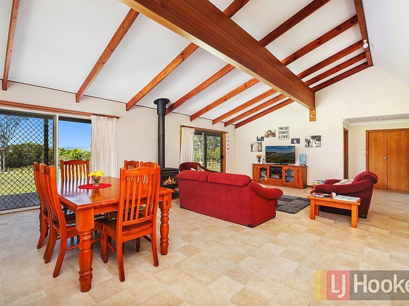 11 Airport Road, Aldavilla NSW 2440