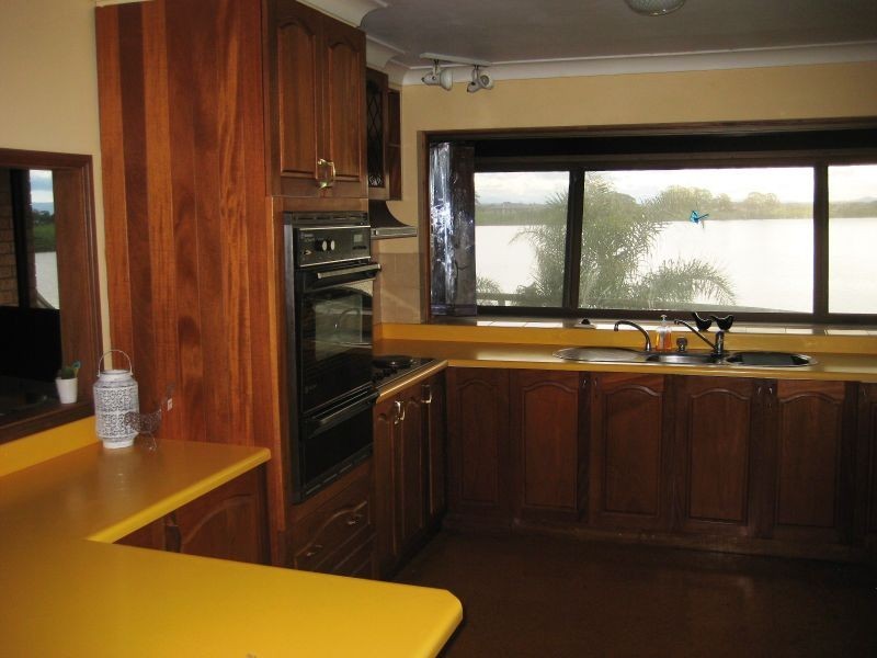 12 Kinchela Street, Gladstone NSW 2440