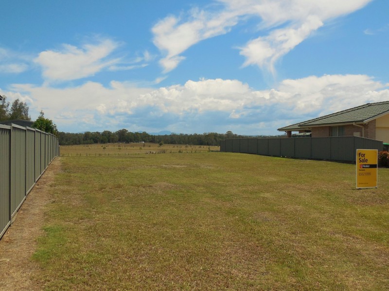 34 Bunya Pine Circuit, West Kempsey NSW 2440