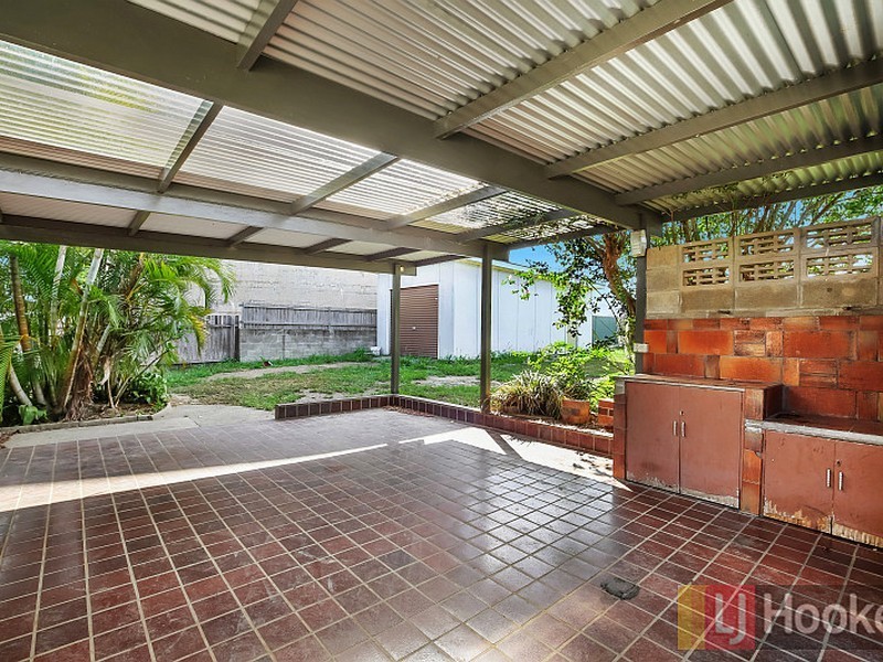 2 Greenfields Avenue, West Kempsey NSW 2440