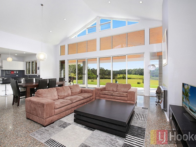 731 Old Coast Road, Kundabung NSW 2441