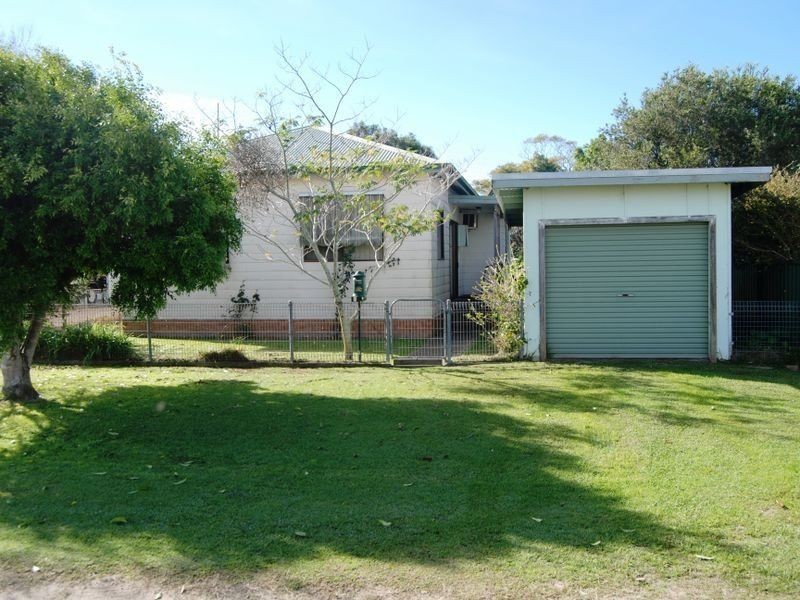 4 Vincent Avenue, Smithtown NSW 2440