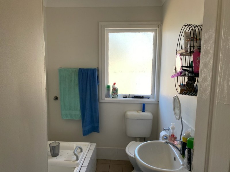5 Milton Barnett Street, West Kempsey NSW 2440