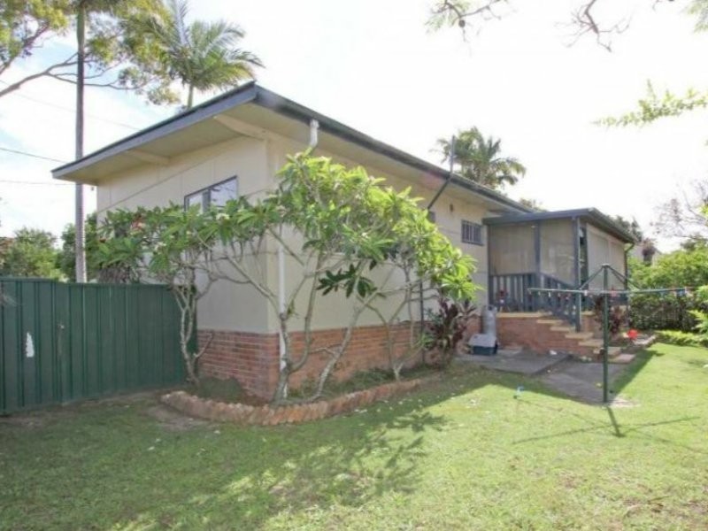 12 Nicholson Street, South Kempsey NSW 2440