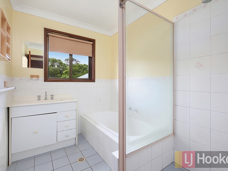 4 Jack Bond Crescent, West Kempsey NSW 2440