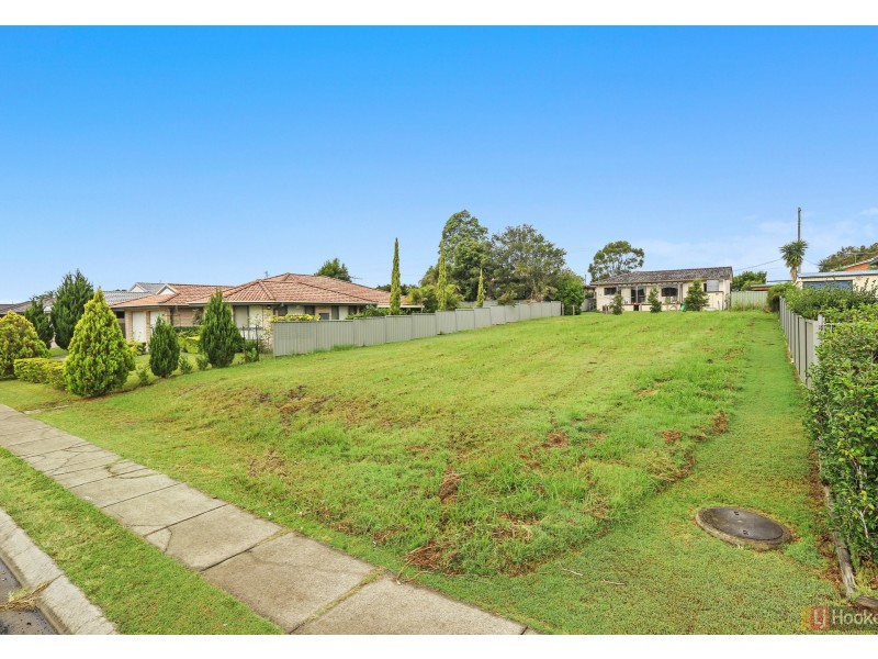 6 Cecil Baldwin Close, West Kempsey NSW 2440