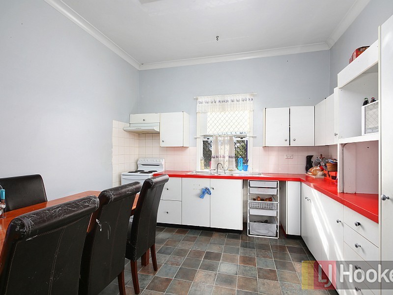 13 Marsh Street, West Kempsey NSW 2440