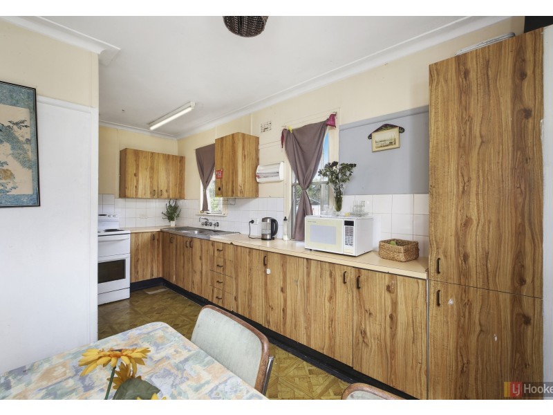 30 Albert Street, South Kempsey NSW 2440