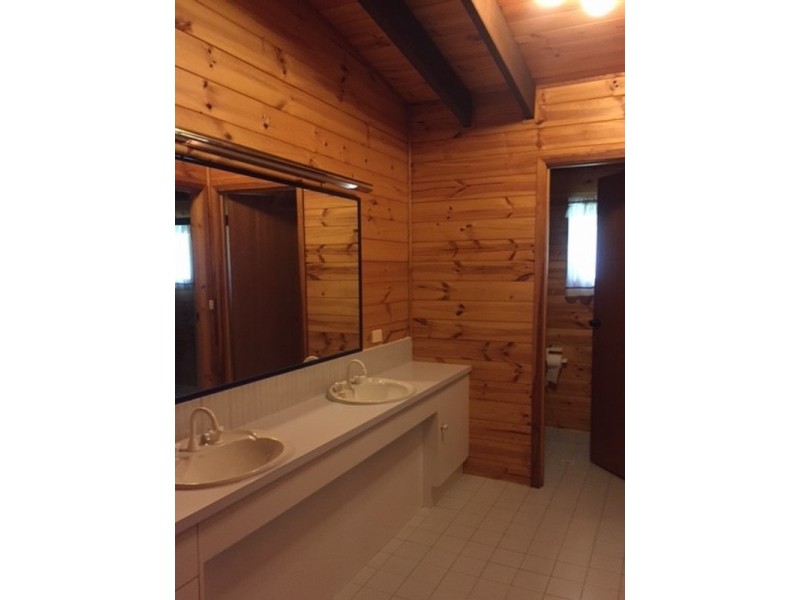 2 Steeles Creek Road, Yarravel NSW 2440