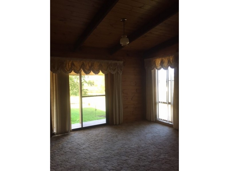 2 Steeles Creek Road, Yarravel NSW 2440