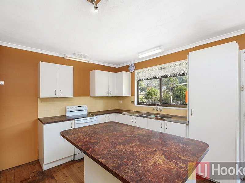 32 Mahogany Crescent, Yarravel NSW 2440