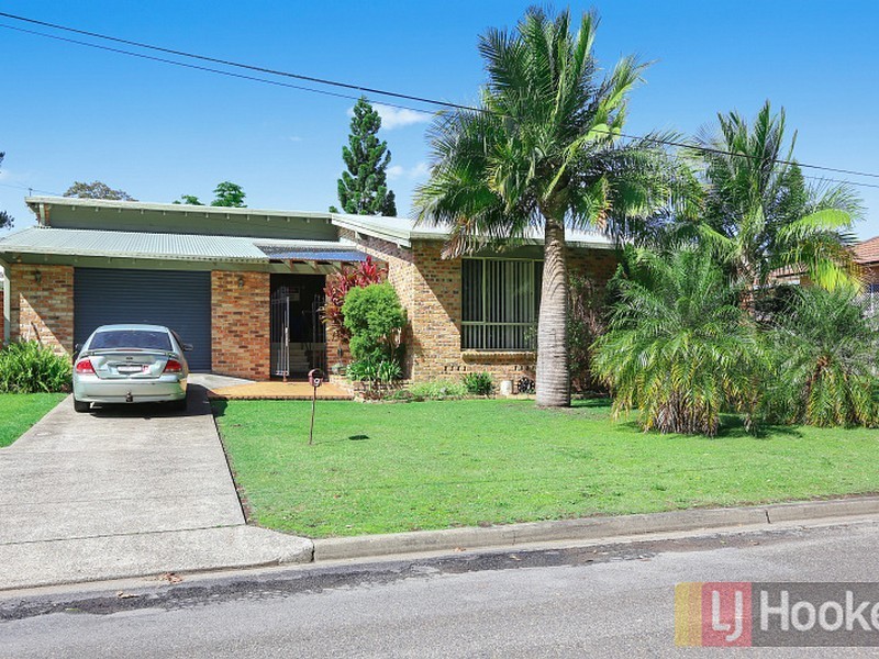 9 Warwick Avenue, West Kempsey NSW 2440