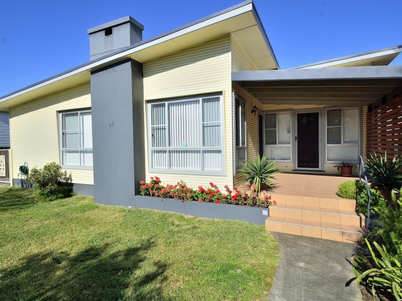 10 Harold Walker Avenue, West Kempsey NSW 2440