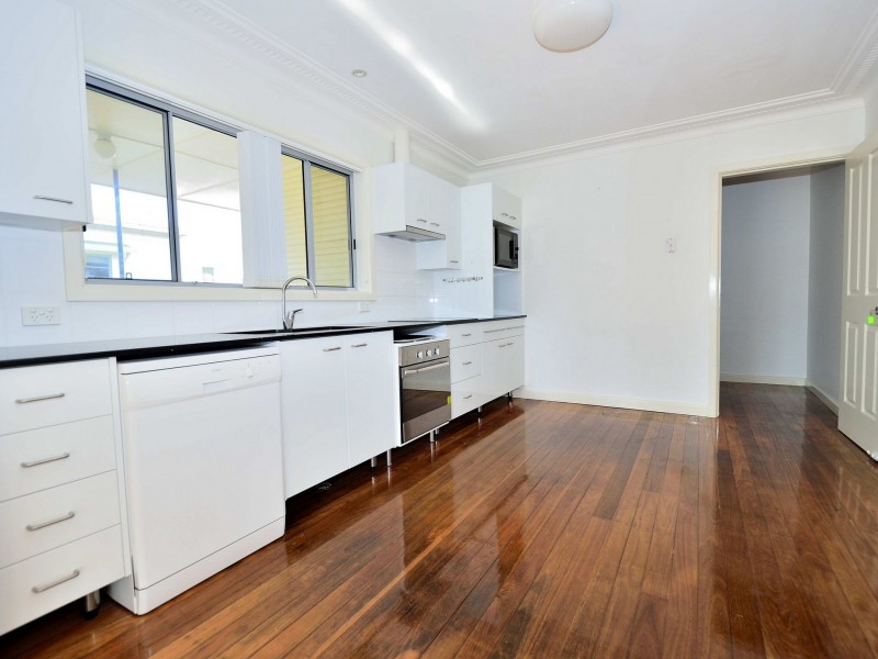 10 Harold Walker Avenue, West Kempsey NSW 2440