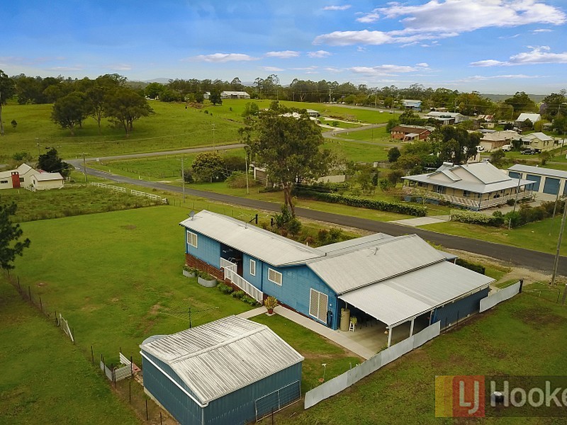 13 Alverton Street, Greenhill NSW 2440