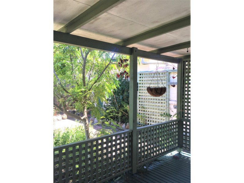 2 Angus Avenue, West Kempsey NSW 2440