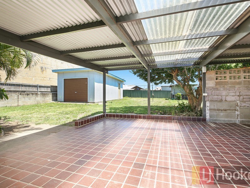 2 Greenfields Avenue, West Kempsey NSW 2440