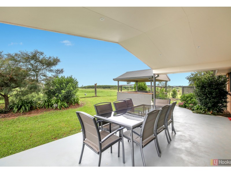 20 Springfield’s Drive, Greenhill NSW 2440