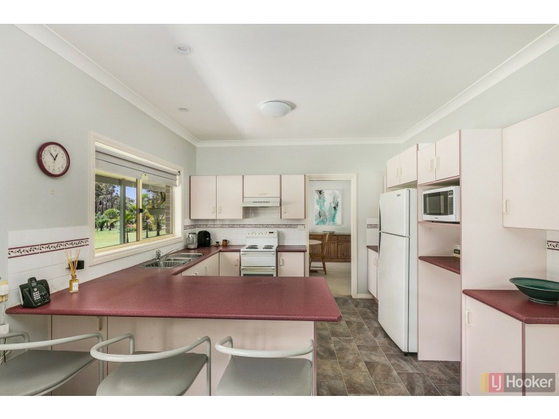 6 Kingfisher Lane, South Kempsey NSW 2440