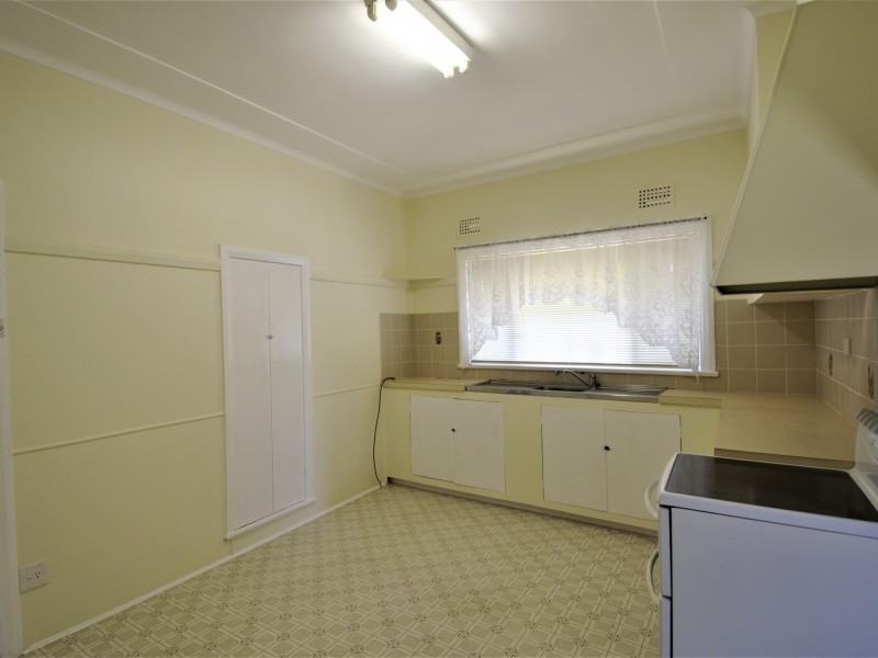 16 Stanley Street, East Kempsey NSW 2440