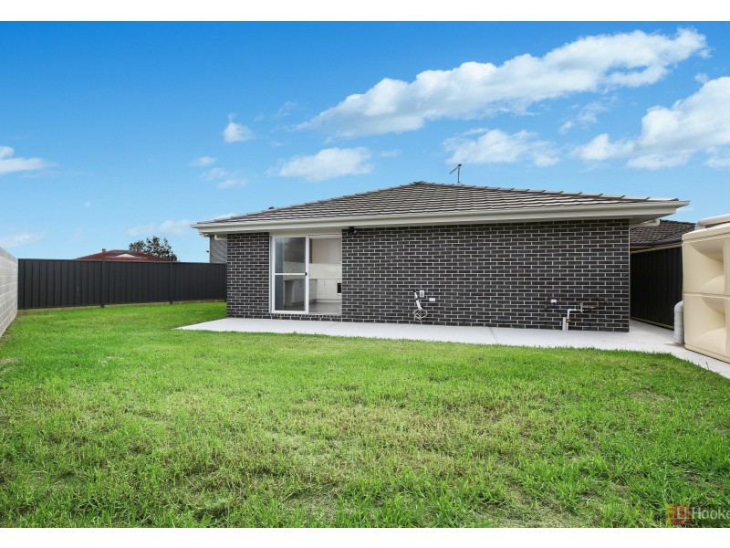 4 Forest Place, West Kempsey NSW 2440