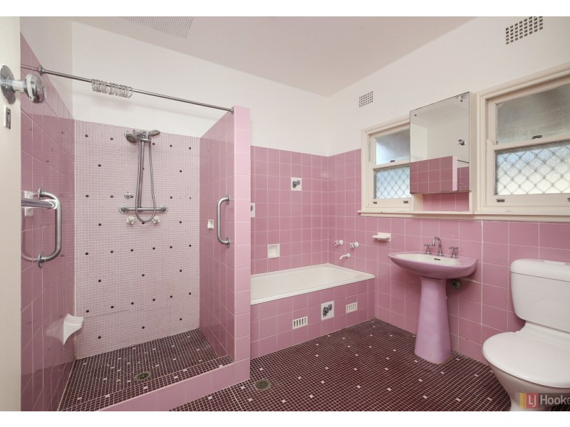 11 Thomas Hennessy Crescent, West Kempsey NSW 2440