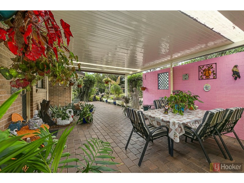 19 Hillview Drive, Yarravel NSW 2440