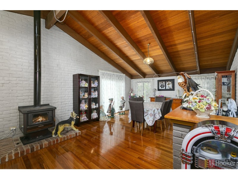 19 Hillview Drive, Yarravel NSW 2440