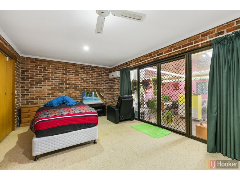 19 Hillview Drive, Yarravel NSW 2440