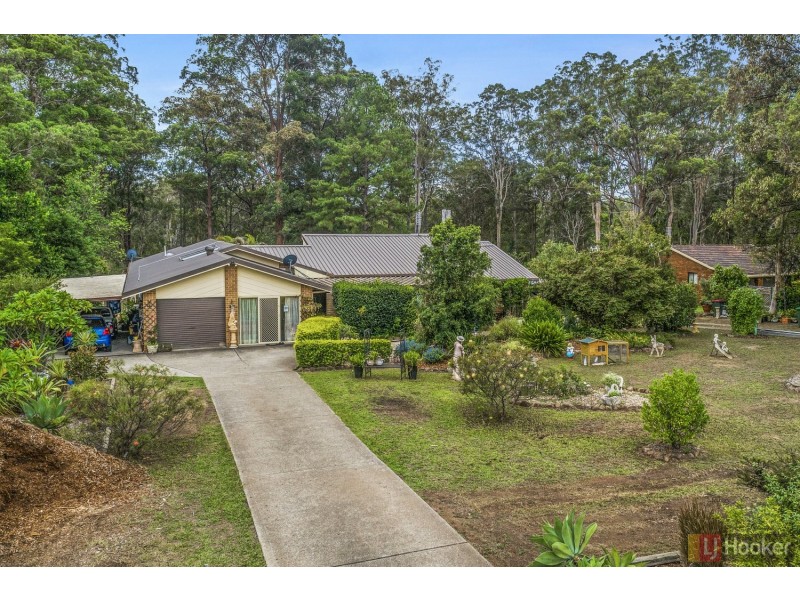 19 Hillview Drive, Yarravel NSW 2440