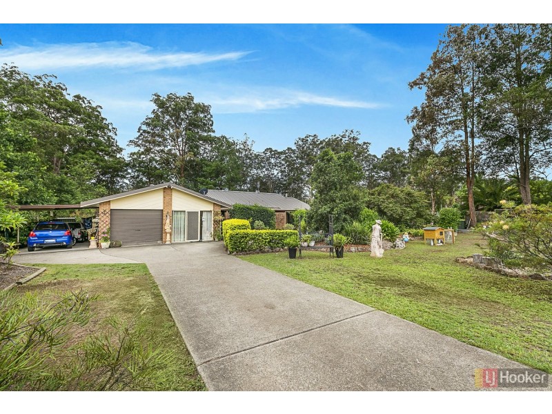 19 Hillview Drive, Yarravel NSW 2440