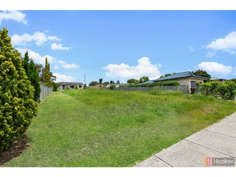 6 Cecil Baldwin Close, West Kempsey NSW 2440
